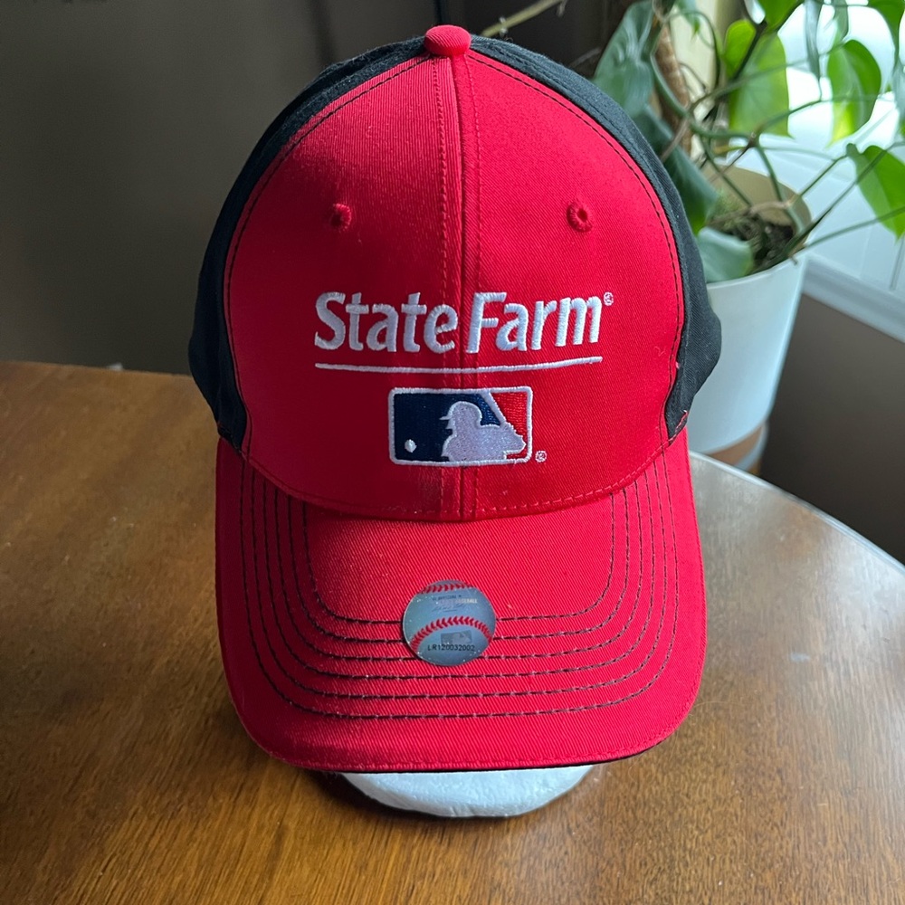 MLB Official Major League Baseball Unisex Strap Back Black/Red Hat Cap Statefarm